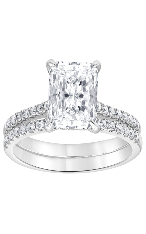 Stunning 14K White Gold Engagement Ring