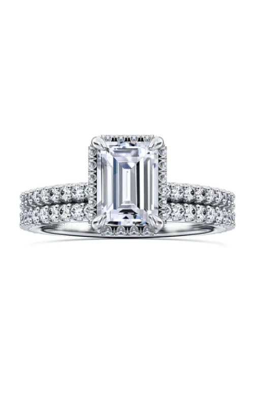 Elegant 14K White Gold Engagement Ring