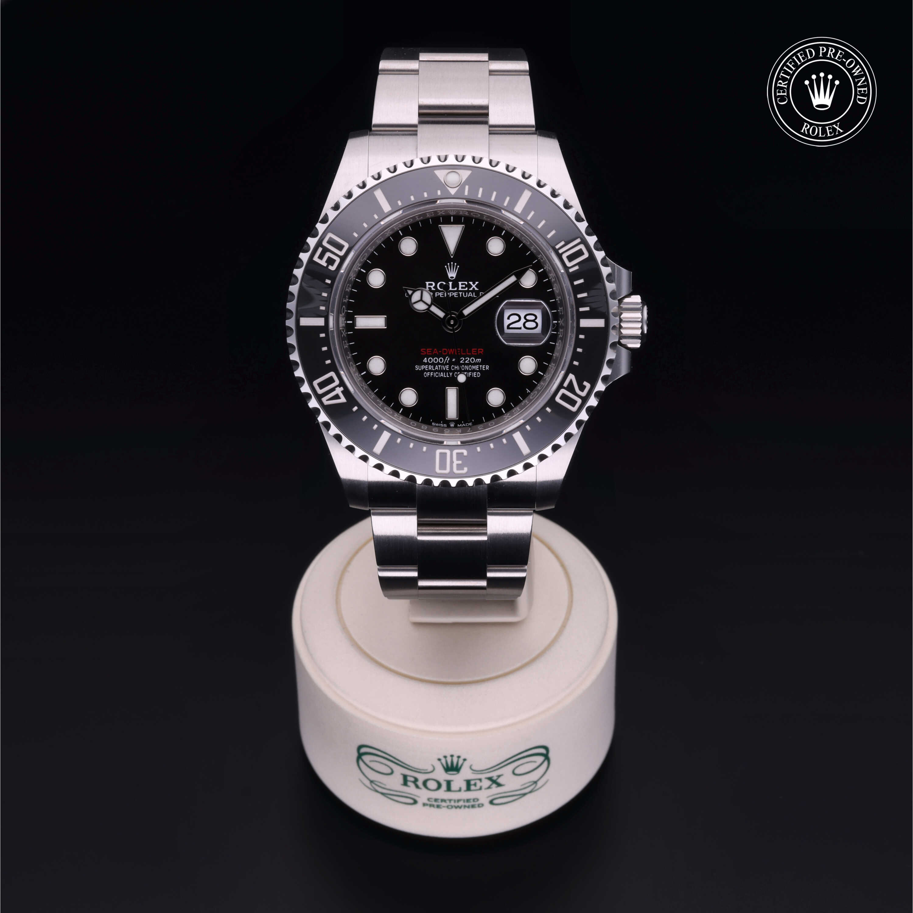 Rolex Sea-Dweller in Oystersteel M126600-0001 at Gruno's Diamonds